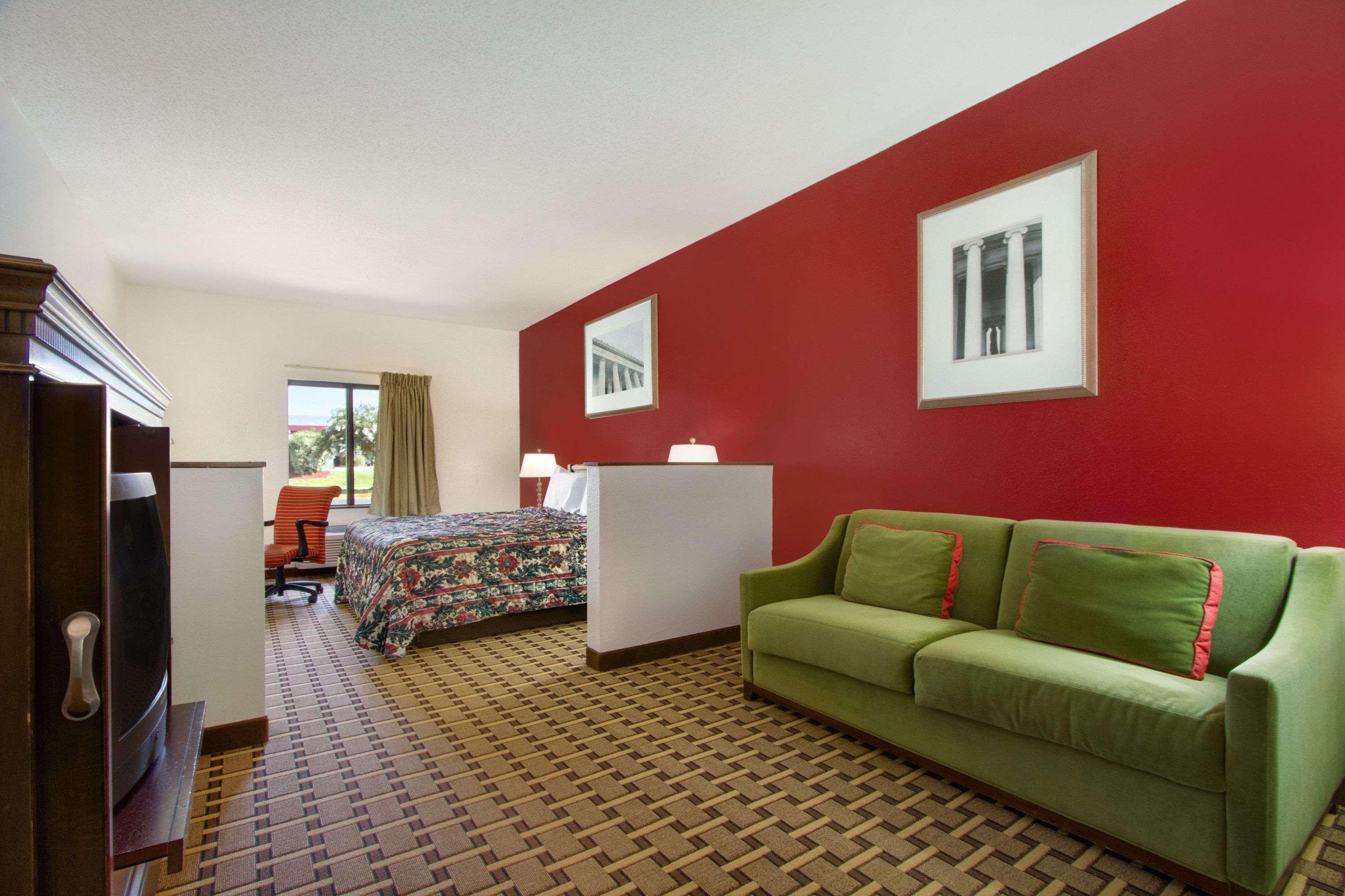 Days Inn By Wyndham Mauldin/Greenville Exterior foto